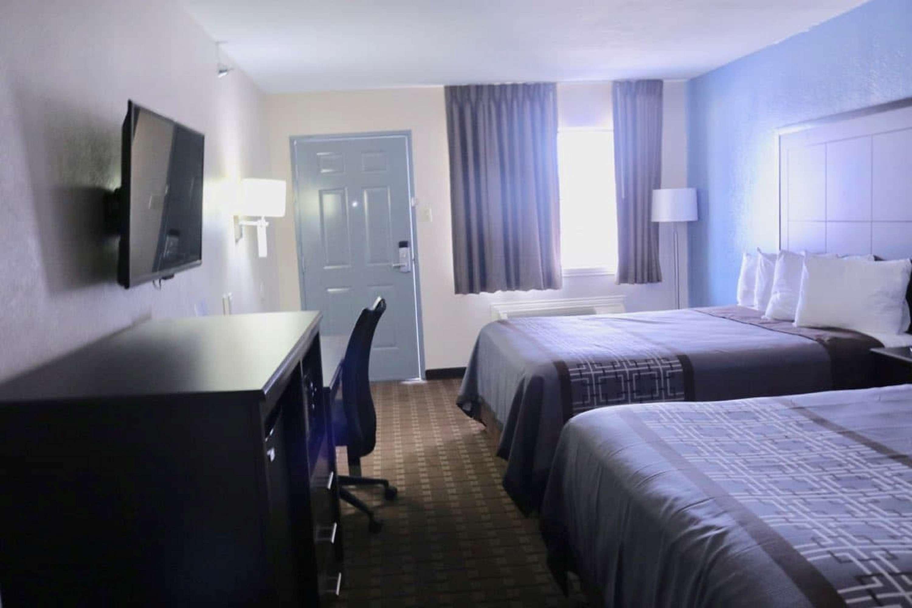 Hotel Surestay By Western 3*