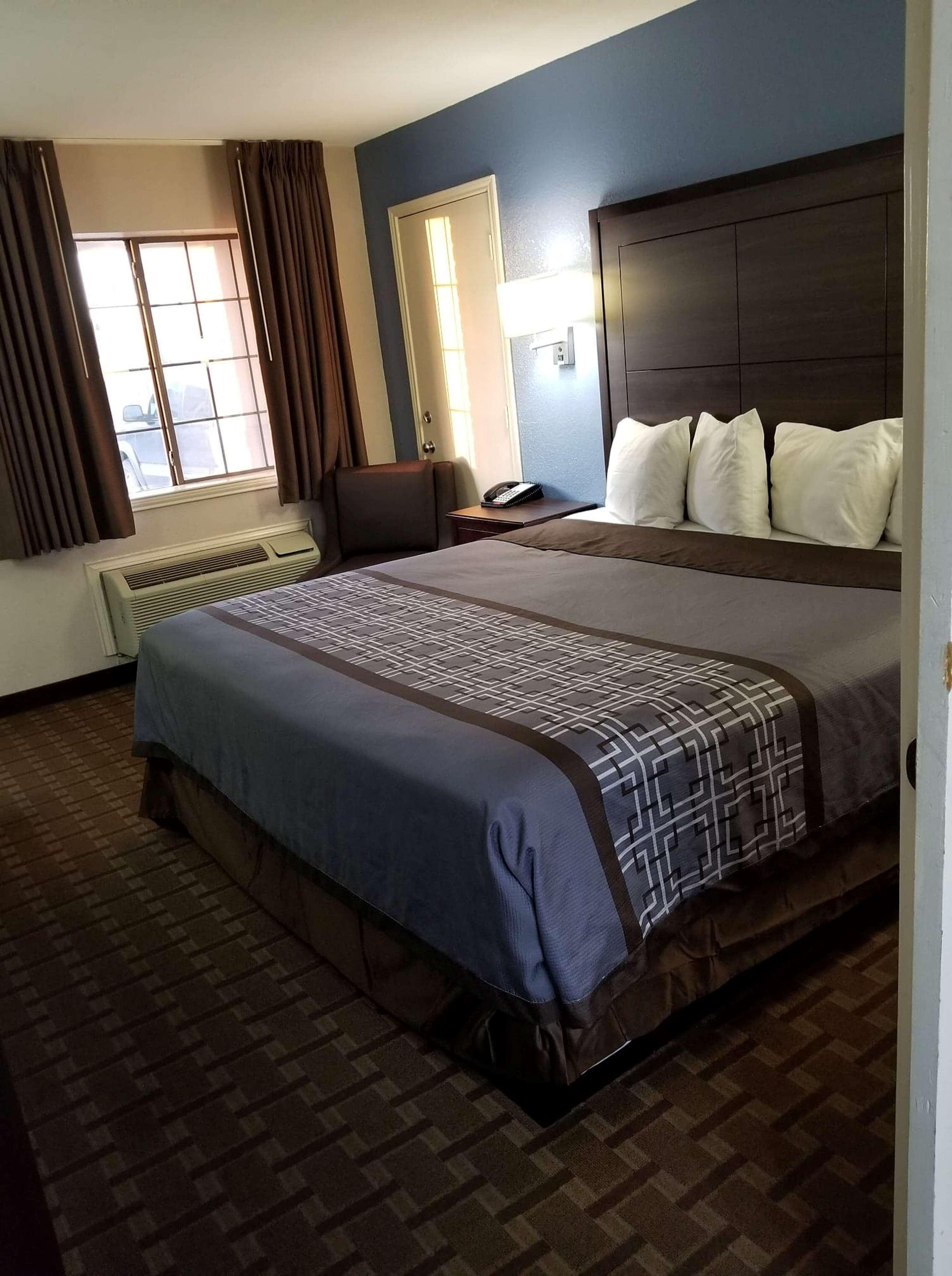 Surestay By Western Hotel Terrell