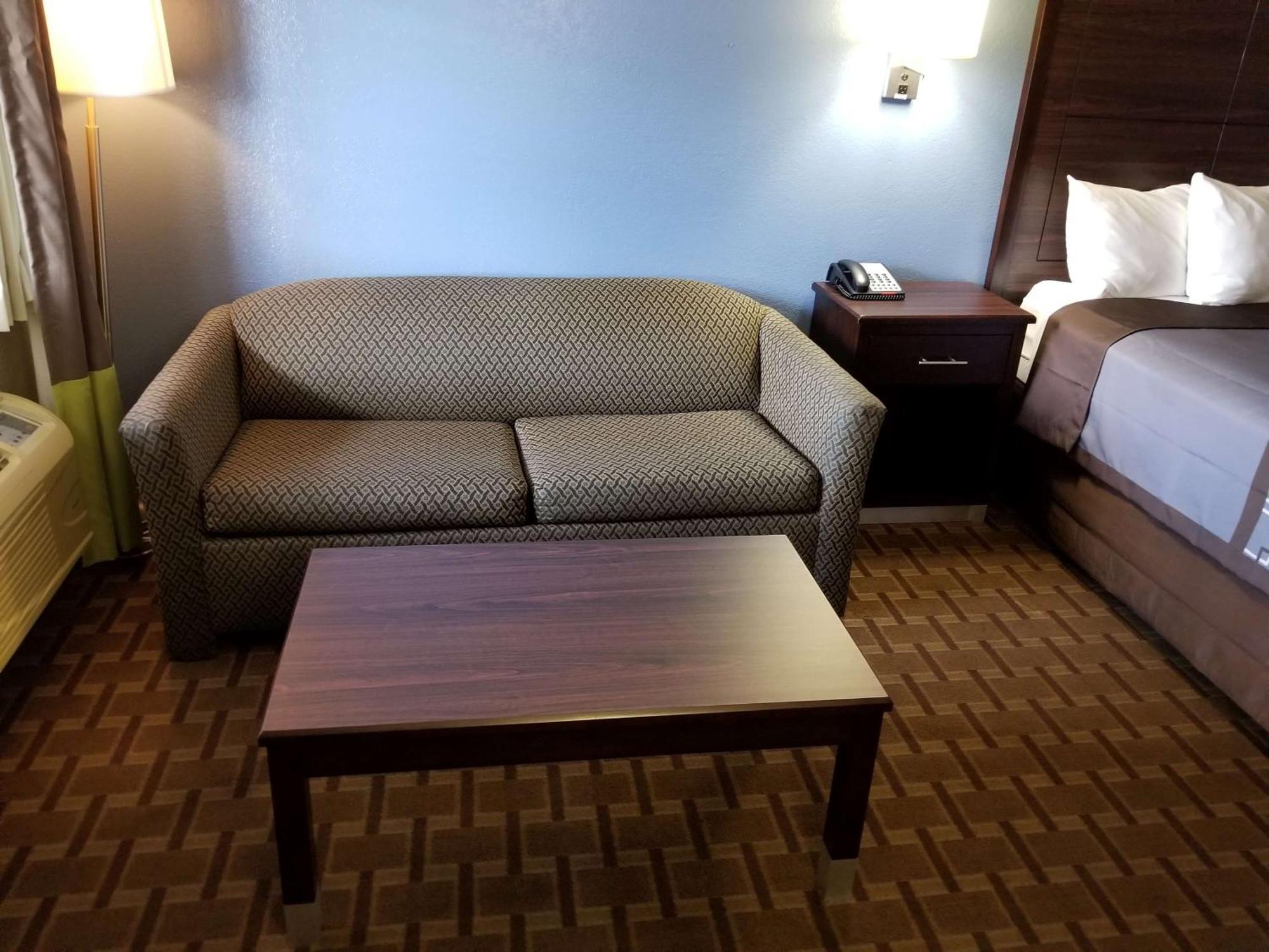 Hotel Surestay By Western Terrell