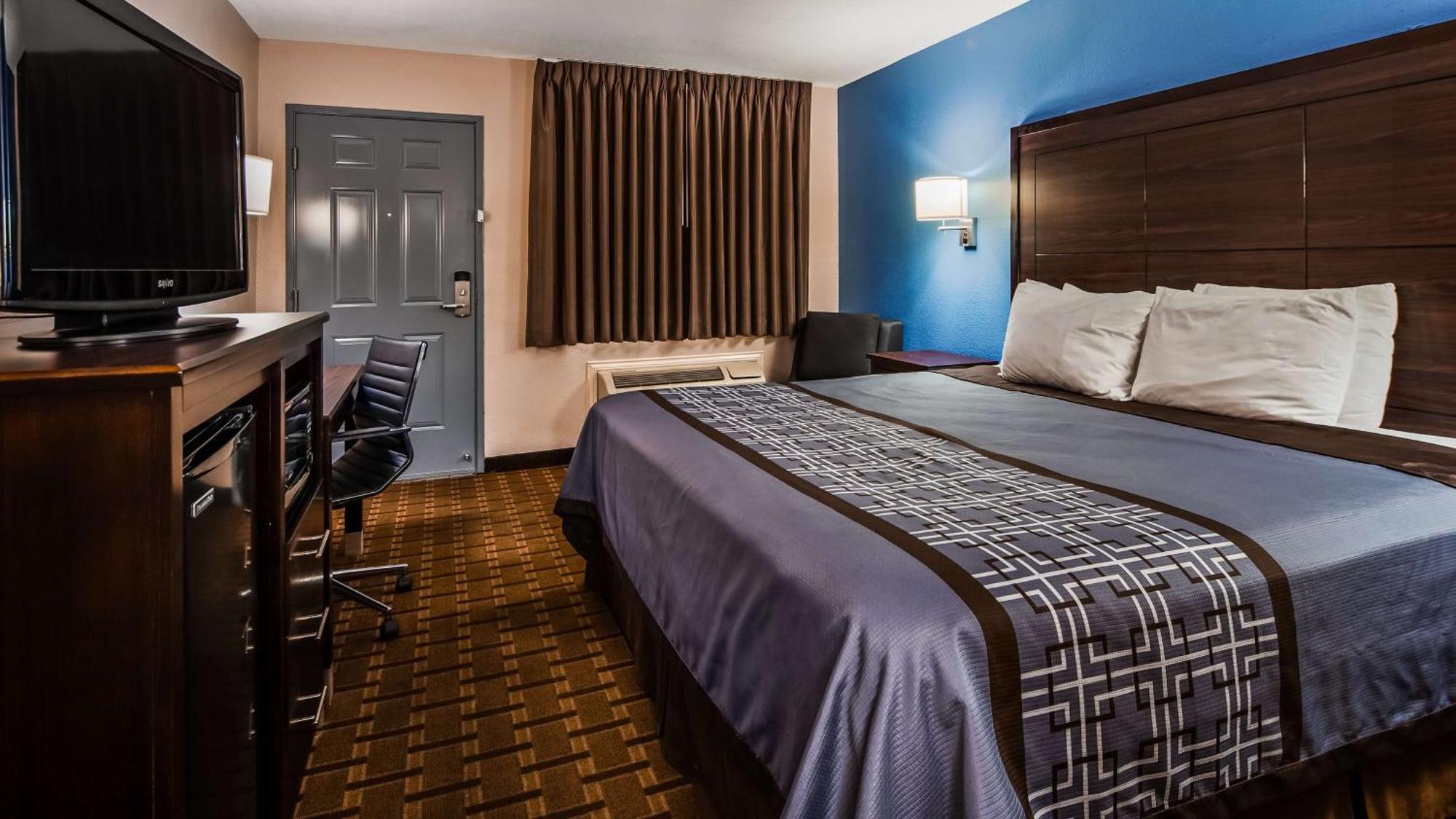 Hotel Surestay By Western Terrell
